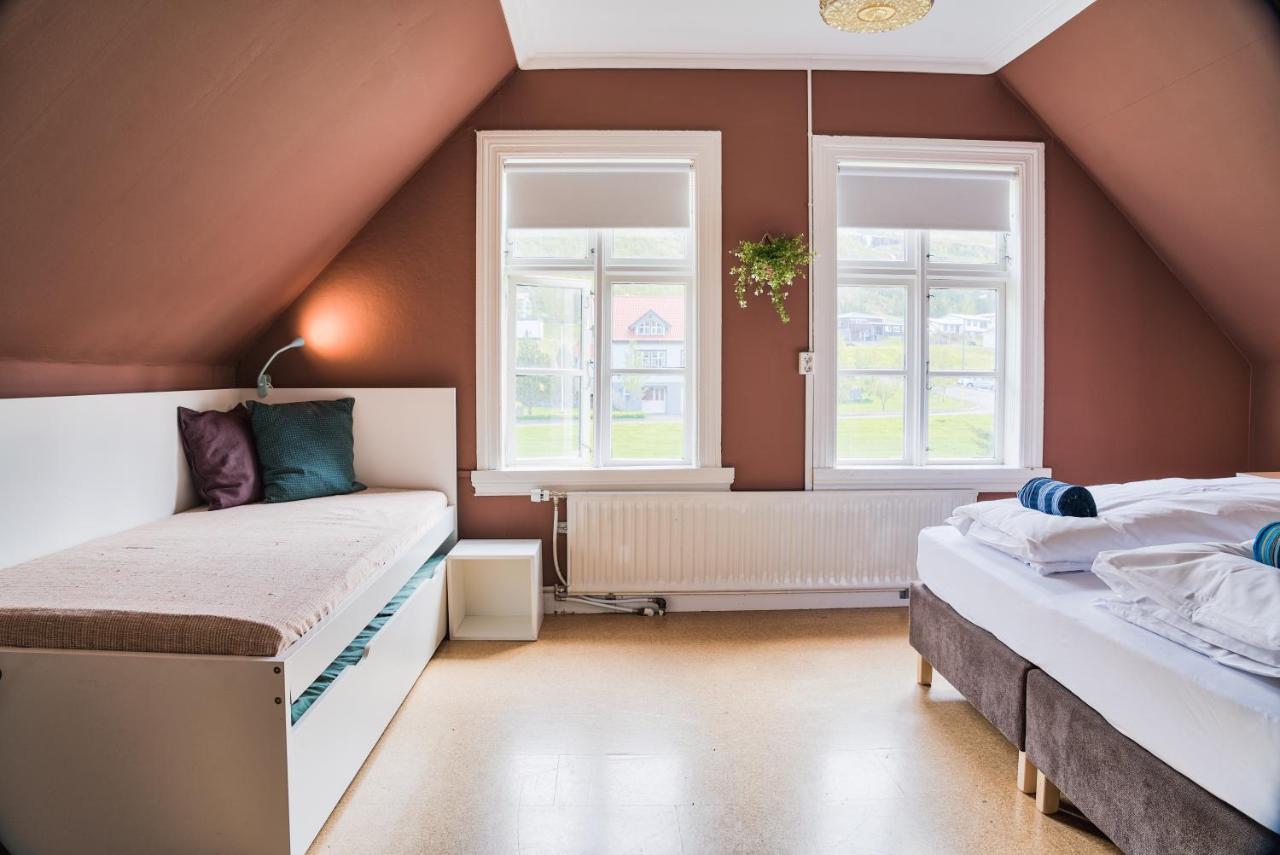 Triple Room with Shared Bathroom